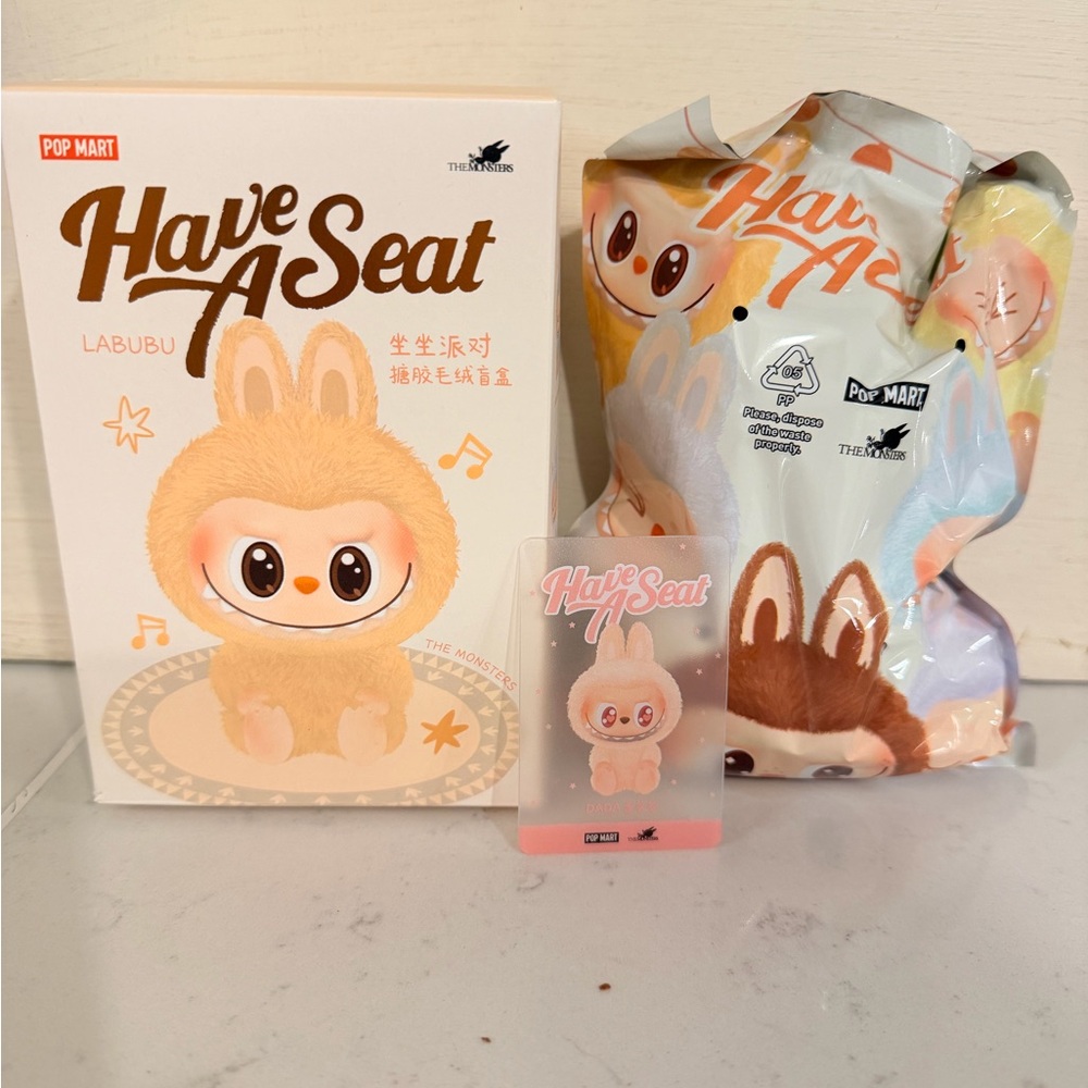 POP MART THE MONSTERS - Have a Seat DADA